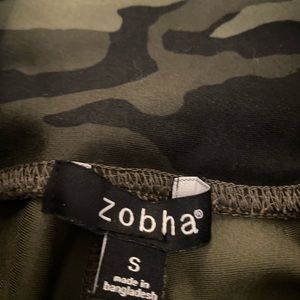 Zobha women’s size small camo leggings